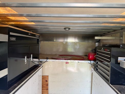 Used 2011 Ford F550 4x4 Crew Cab Super Duty w/ Payload Upgrade Pkg image 2