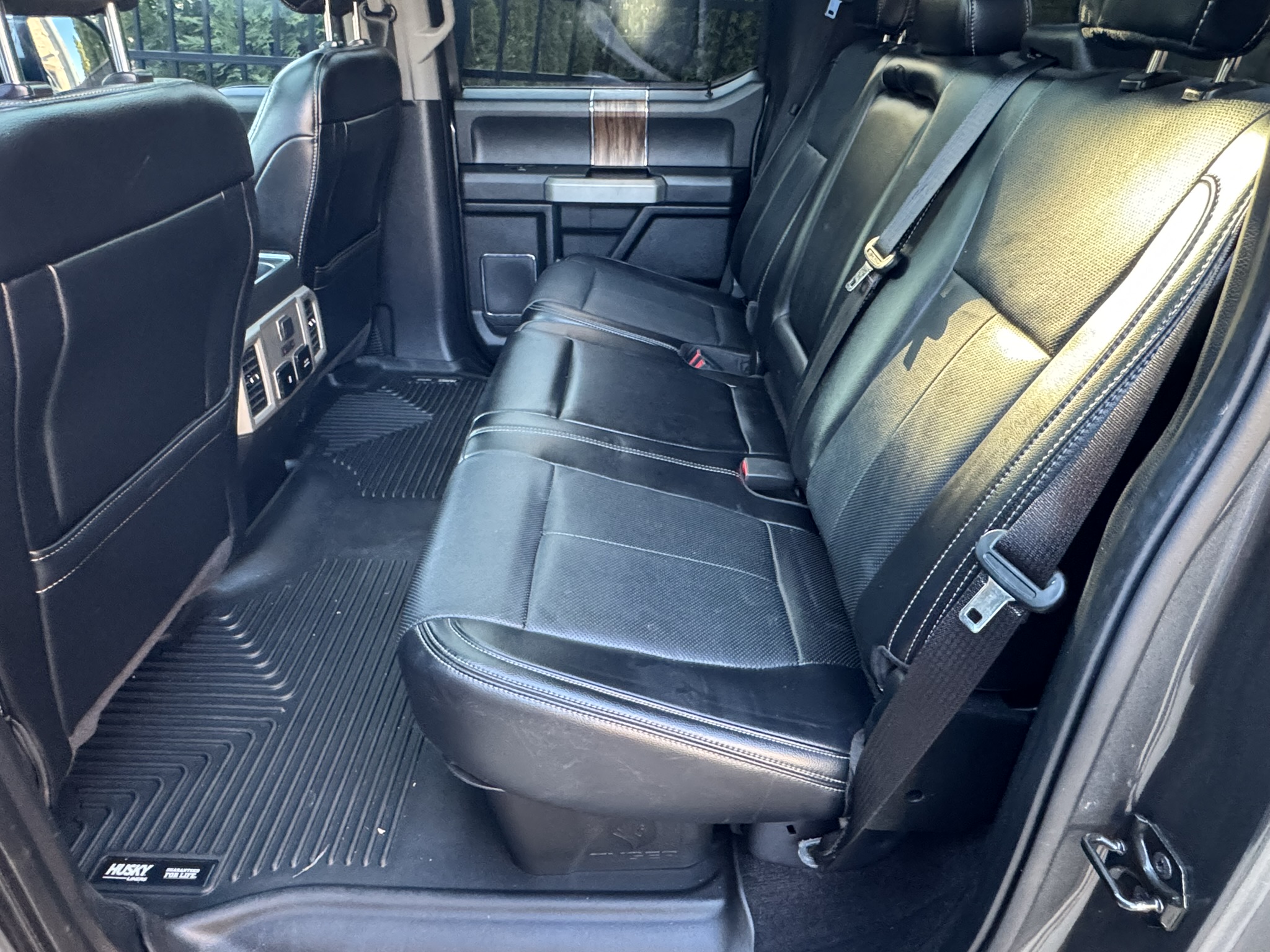Used 2018 Ford F150 Lariat w/ Equipment Group 502A Luxury AWD/4WD image 21