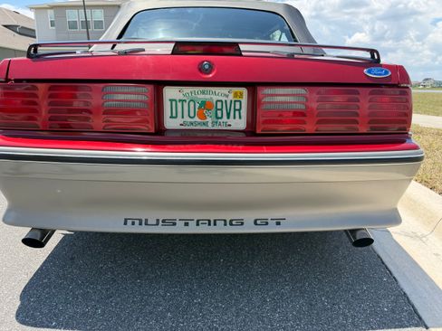 Used 1992 Ford Mustang GT RWD image 18