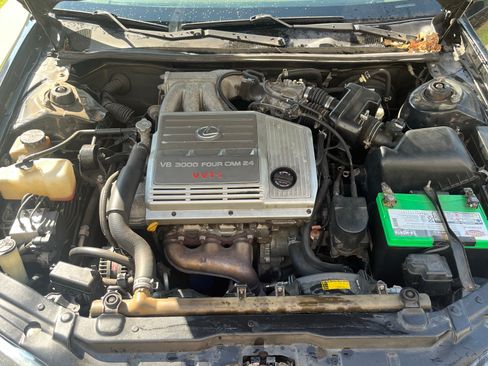 Used 1999 Lexus ES 330 FWD image 18