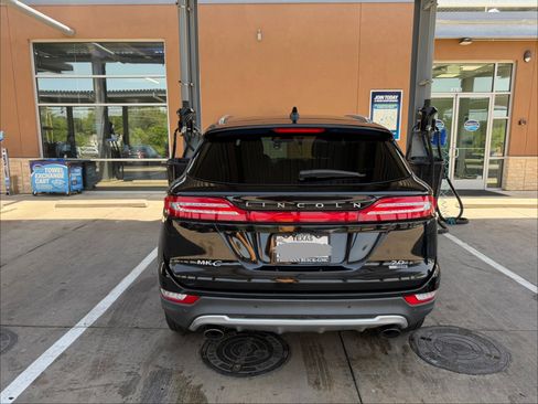 Used 2016 Lincoln MKC Premiere FWD image 2