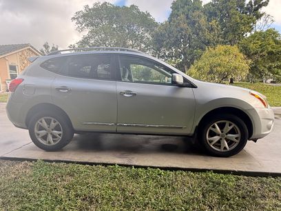 Used 2011 Nissan Rogue SV w/ Premium Pkg