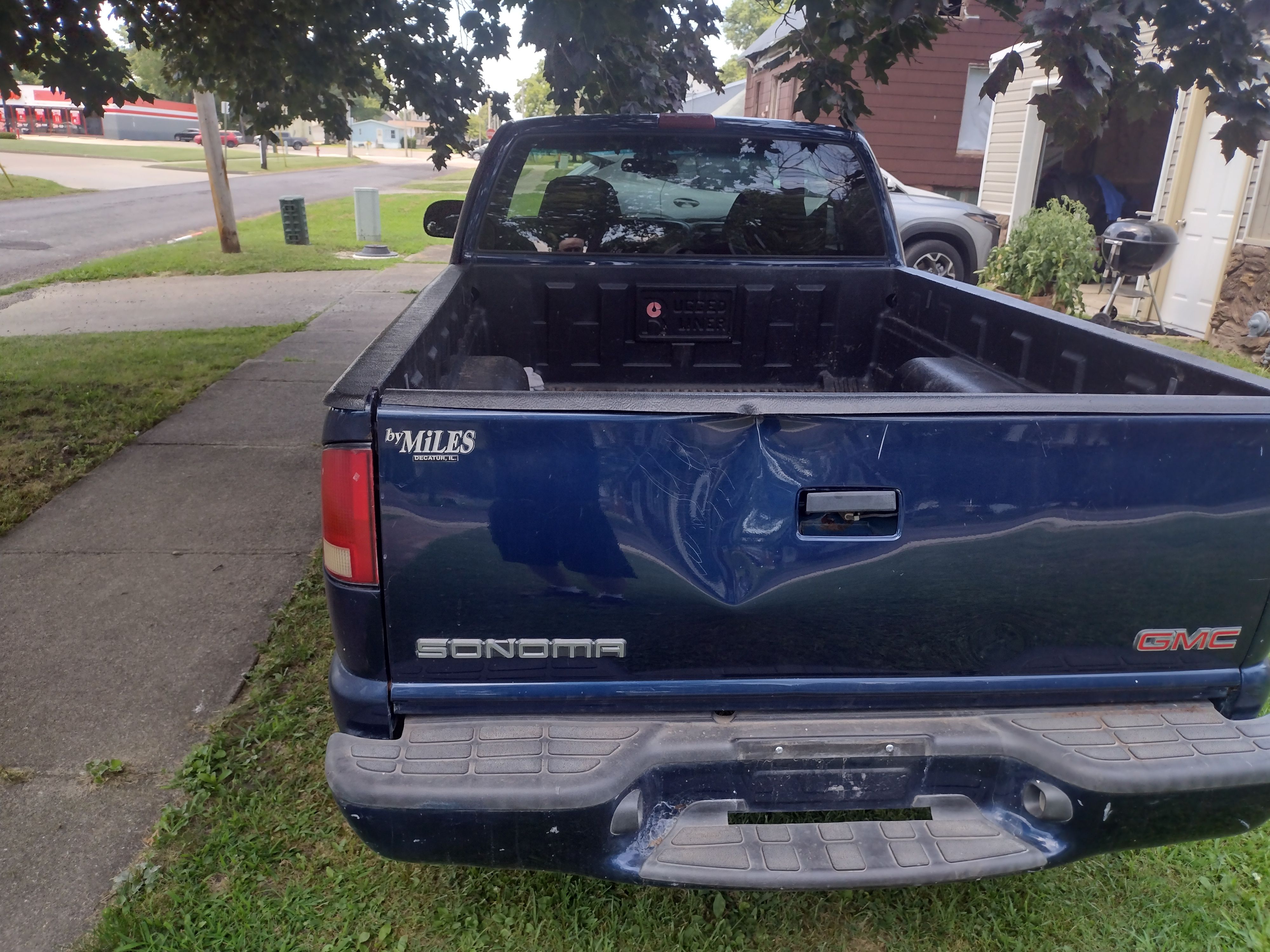 Used 2001 GMC Sonoma SLS w/ Super Spec Pkg 3 RWD image 4