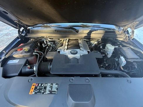 Used 2018 Cadillac Escalade Platinum image 10