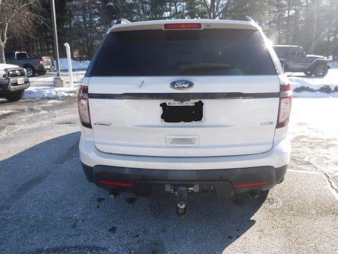 Used 2024 Ford Explorer ST w/ Equipment Group 401A image 6