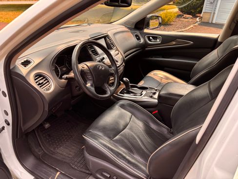 Used 2019 INFINITI QX60 Luxe w/ Essential Package AWD/4WD image 8