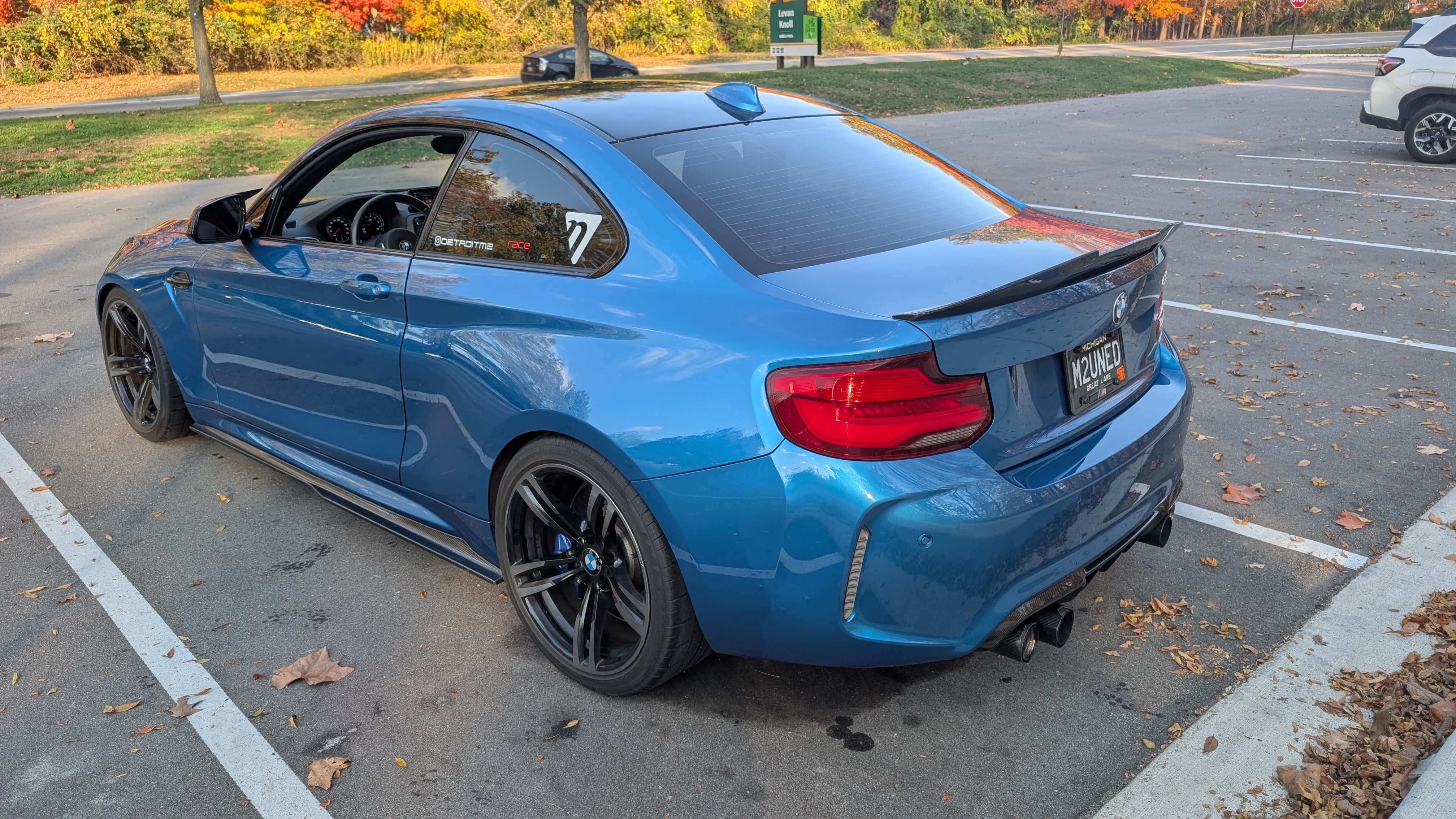 Used 2018 BMW M2 RWD image 2