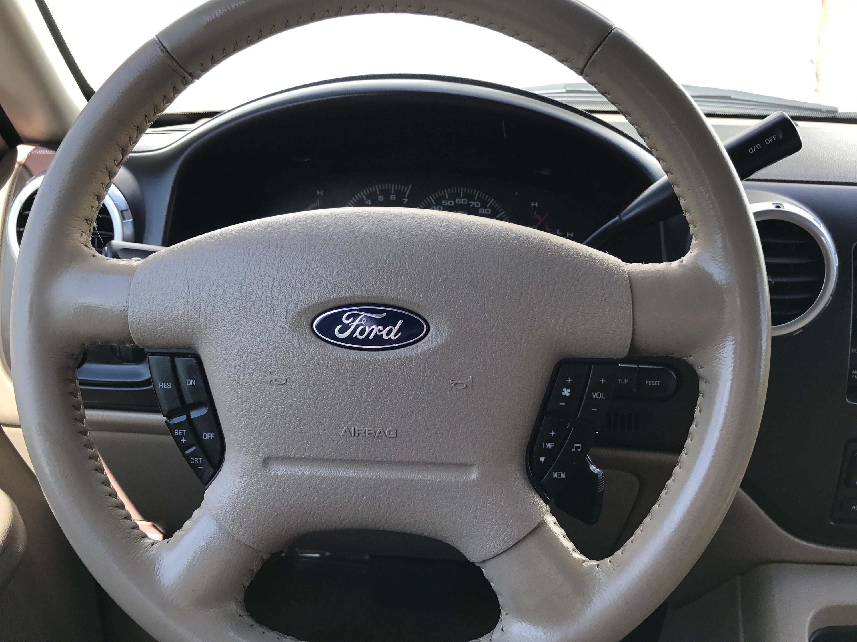 Used 2004 Ford Expedition Eddie Bauer RWD image 8
