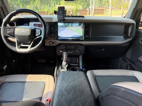 Used 2021 Ford Bronco Wildtrak AWD/4WD image 5