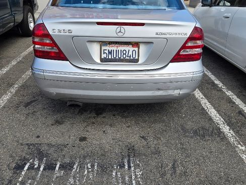 Used 2005 Mercedes-Benz C 230 Sedan image 2