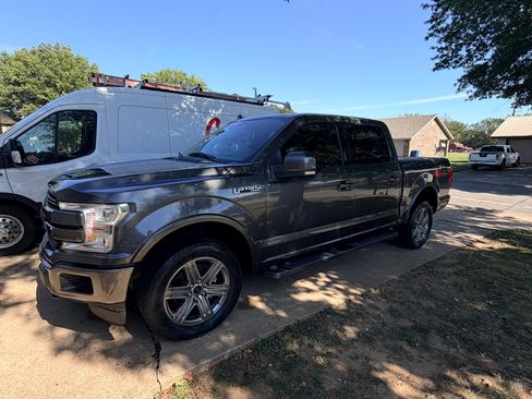 Used 2018 Ford F150 Lariat w/ Equipment Group 502A Luxury image 2
