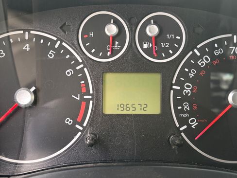 Used 2011 Ford Transit Connect XLT image 12