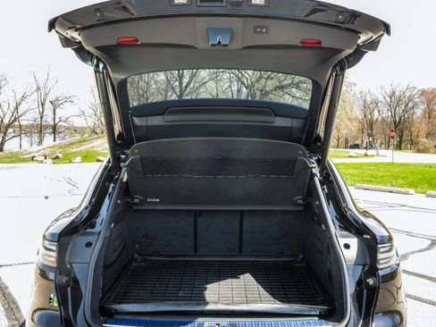 Used 2020 Porsche Cayenne Turbo S image 28