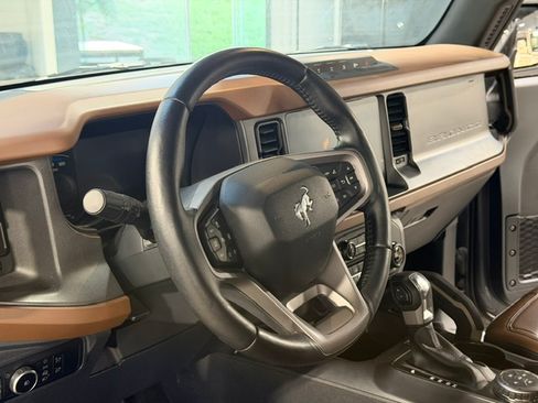 Used 2024 Ford Bronco Outer Banks w/ Sasquatch Package AWD/4WD image 12