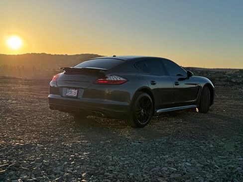 Used 2012 Porsche Panamera Turbo S image 2