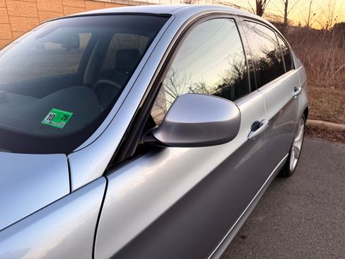 Used 2009 BMW 335i xDrive 335i xDrive Sedan 4D image 16