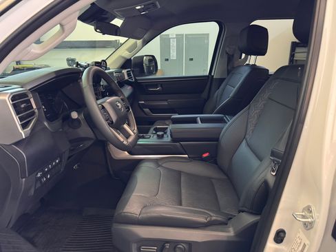 Used 2023 Toyota Tundra SR5 w/ SR5 Premium Package image 20