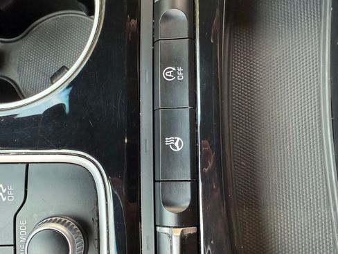 Used 2020 Kia Stinger GT-Line w/ Sun & Sound Package image 14