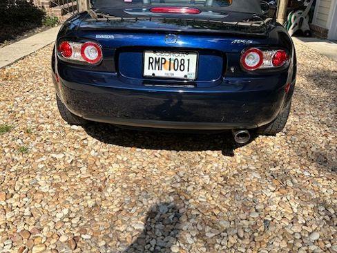 Used 2008 MAZDA MX-5 Miata Sport image 13