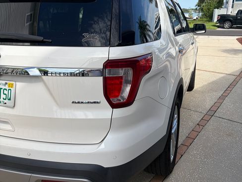Used 2016 Ford Explorer Limited FWD image 8