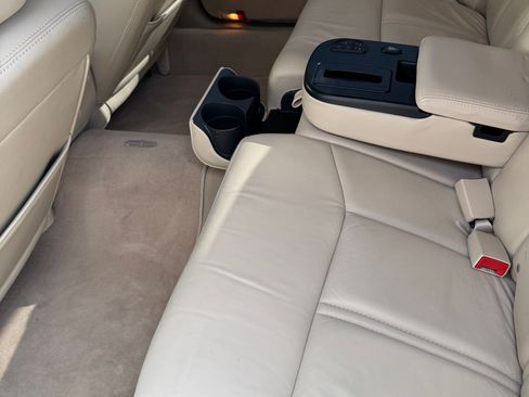 Used 2006 Lincoln Town Car Signature L image 21