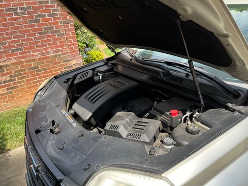 Used 2013 GMC Terrain SLE image 17