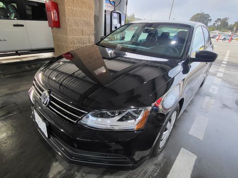 Used 2016 Volkswagen Jetta S image 16