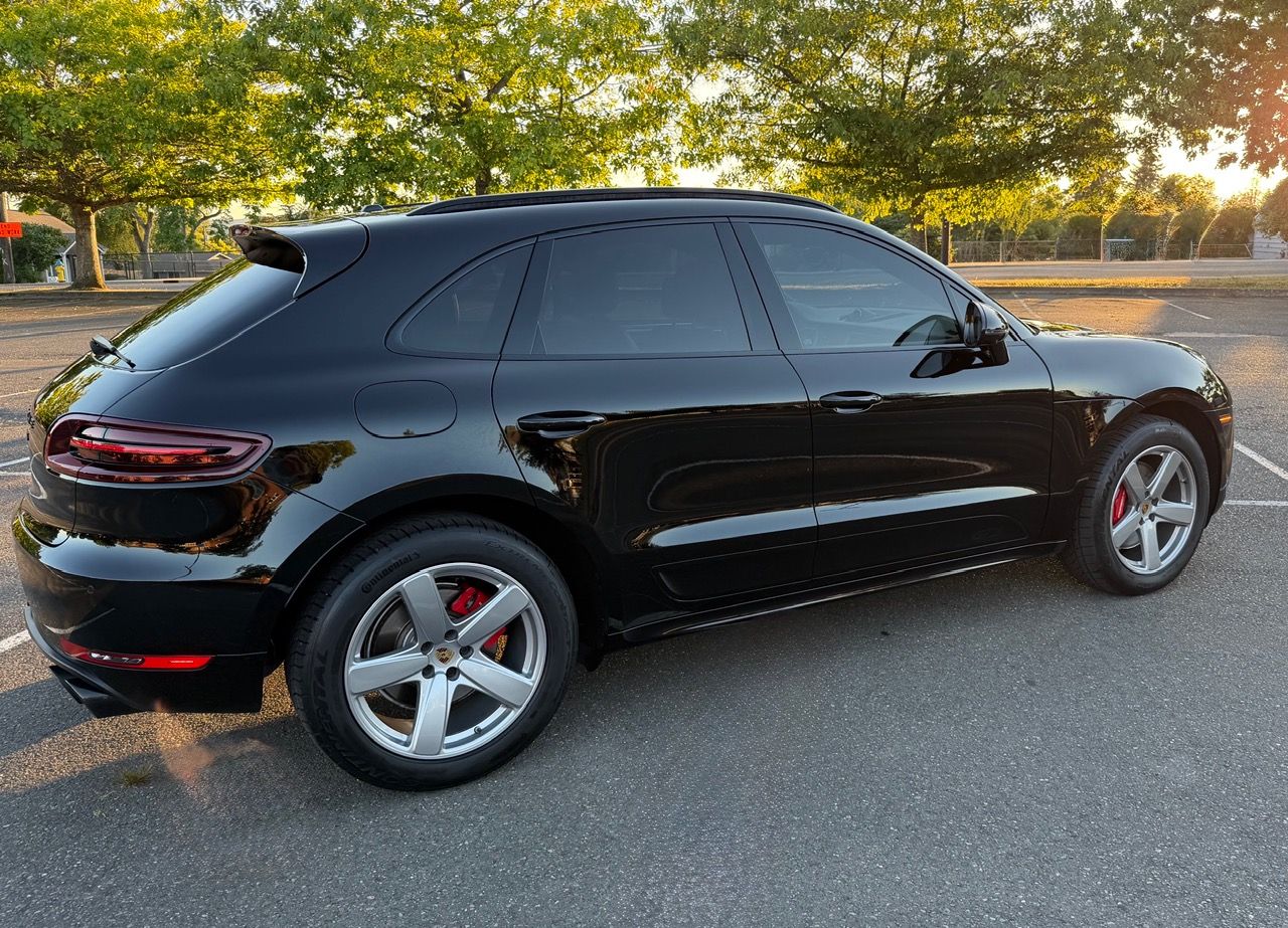 Used 2018 Porsche Macan GTS AWD/4WD image 9
