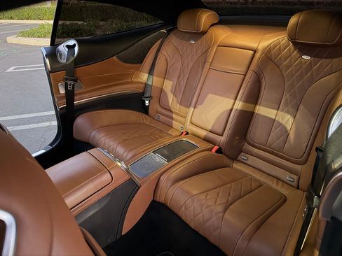 Used 2018 Mercedes-Benz S 560 S 560 4MATIC Coupe 2D image 13