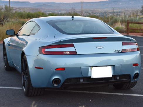 Used 2007 Aston Martin V8 Vantage Coupe image 9