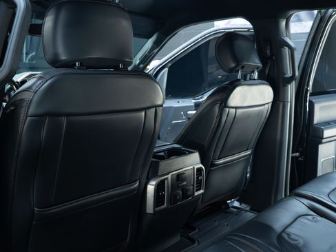 Used 2022 Ford F350 Platinum image 10