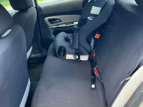 Used 2014 Chevrolet Cruze LT FWD image 11