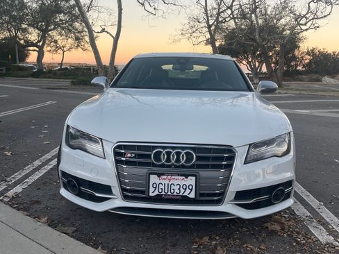 Used 2014 Audi S7 Prestige image 2