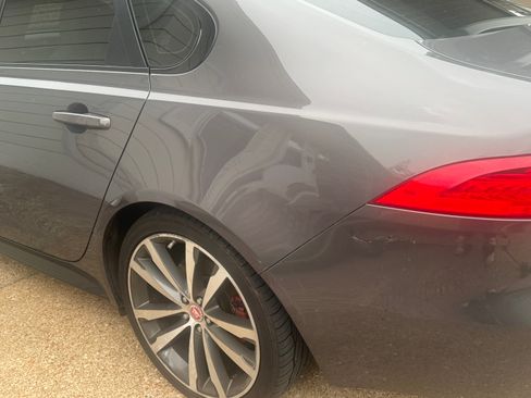 Used 2016 Jaguar XF S RWD image 2