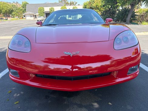 Used 2008 Chevrolet Corvette Coupe w/ Preferred Equipment Group RWD image 24