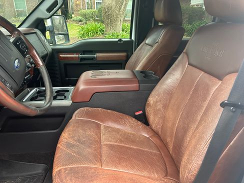 Used 2011 Ford F250 King Ranch w/ FX4 Off Road Pkg image 18