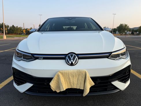 Used 2024 Volkswagen Golf R AWD/4WD image 4