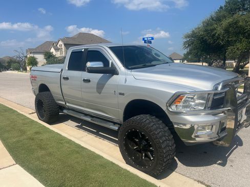 Used 2011 RAM 1500 Big Horn RWD image 1