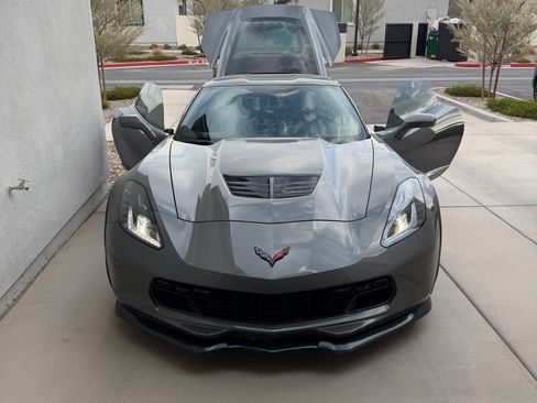 Used 2016 Chevrolet Corvette Z06 w/ 3LZ Preferred Equipment Group RWD image 5