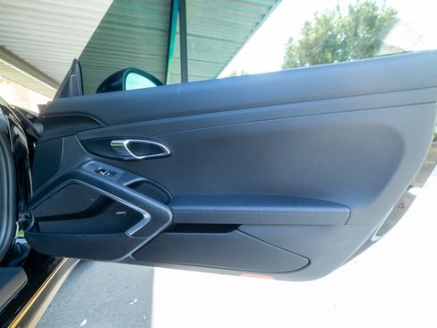 Used 2015 Porsche 911 Targa 4S image 23