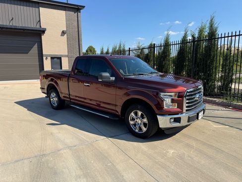 Used 2016 Ford F150 XLT w/ Equipment Group 301A Mid image 2
