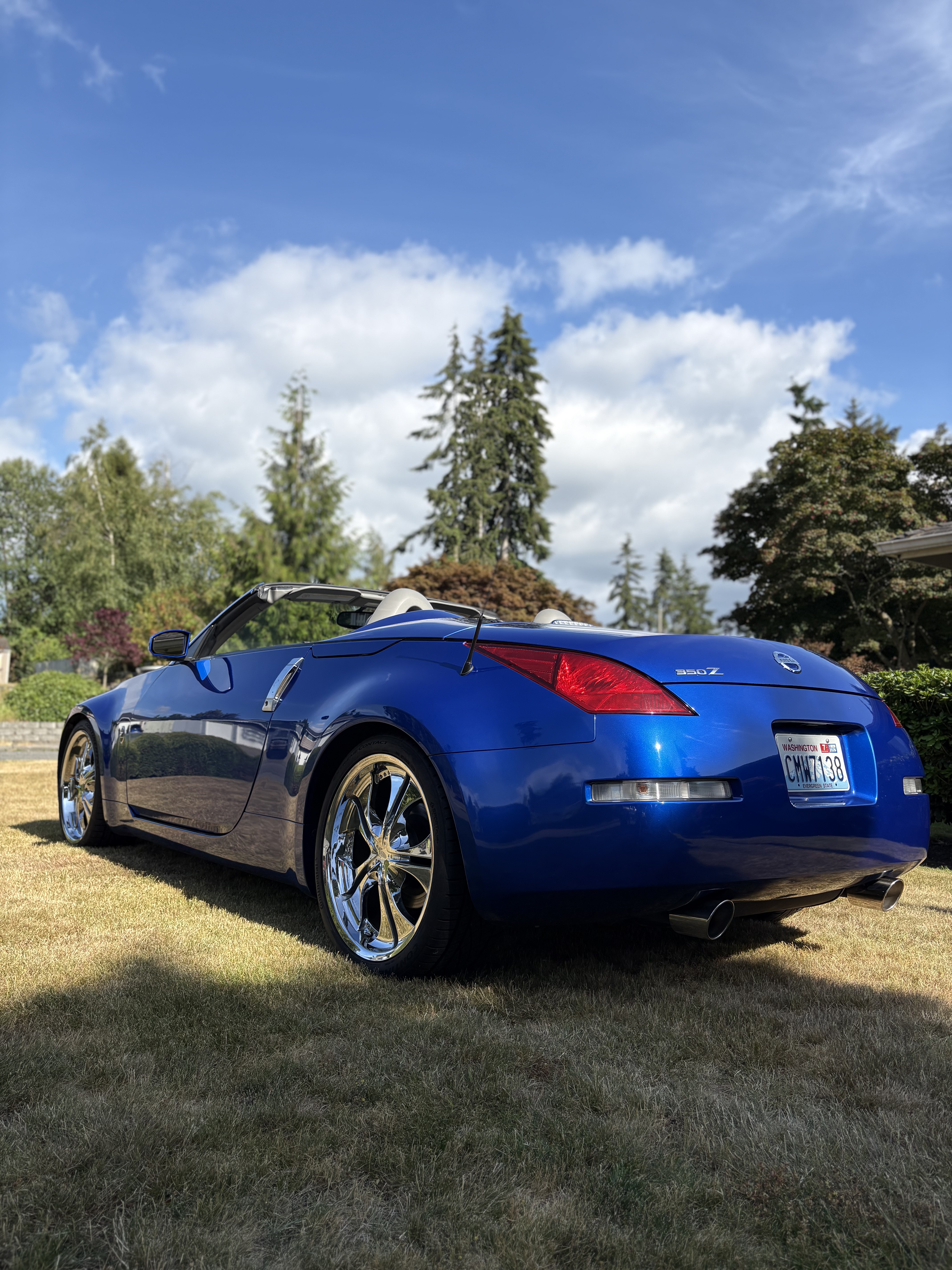 Used 2004 Nissan 350Z Touring RWD image 6