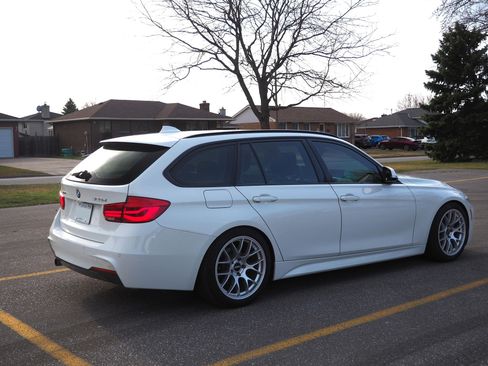 Used 2018 BMW 328d xDrive Wagon image 13