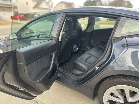 Used 2021 Tesla Model 3 Long Range image 15