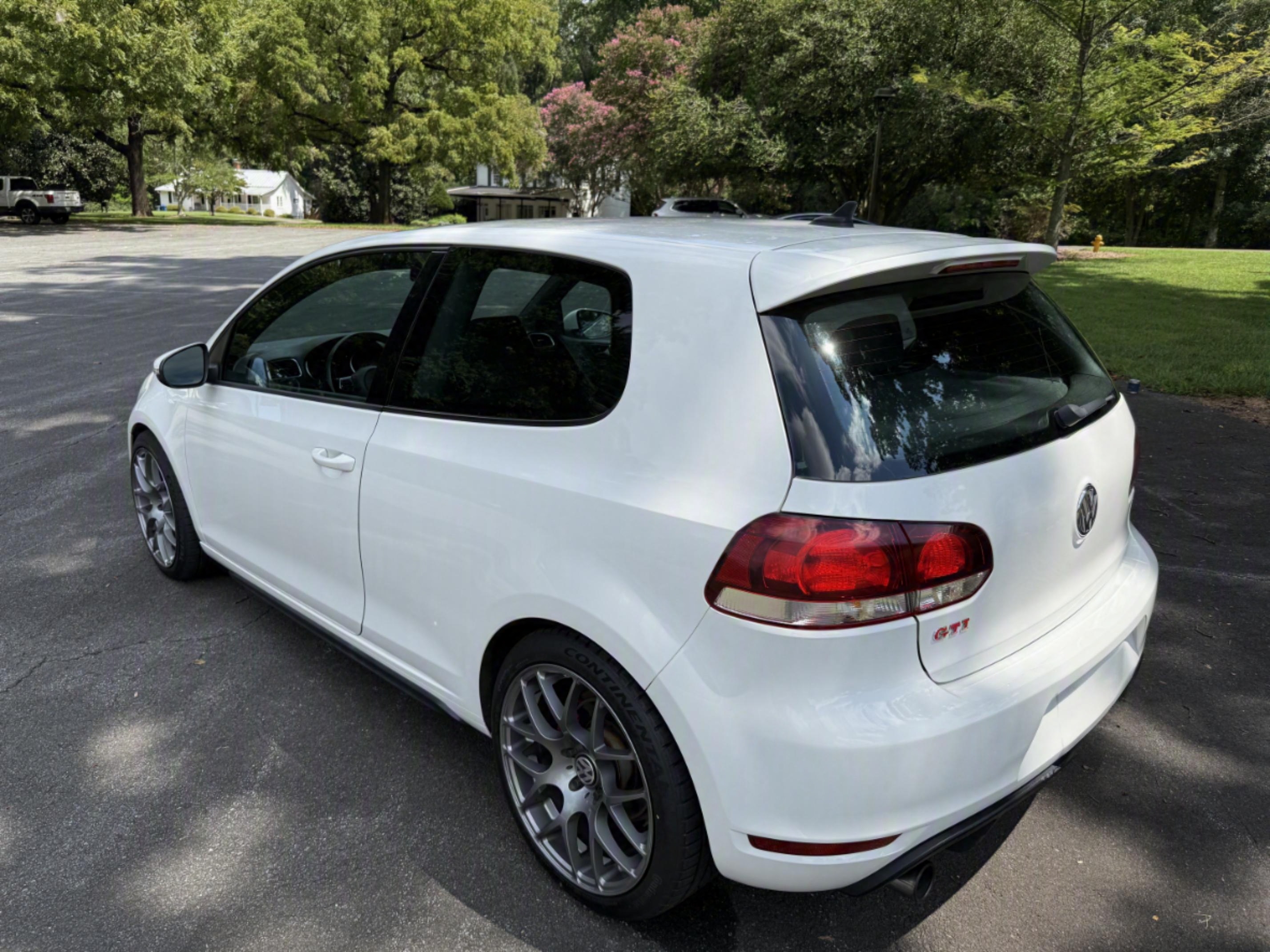Used 2012 Volkswagen GTI 2-Door FWD image 4