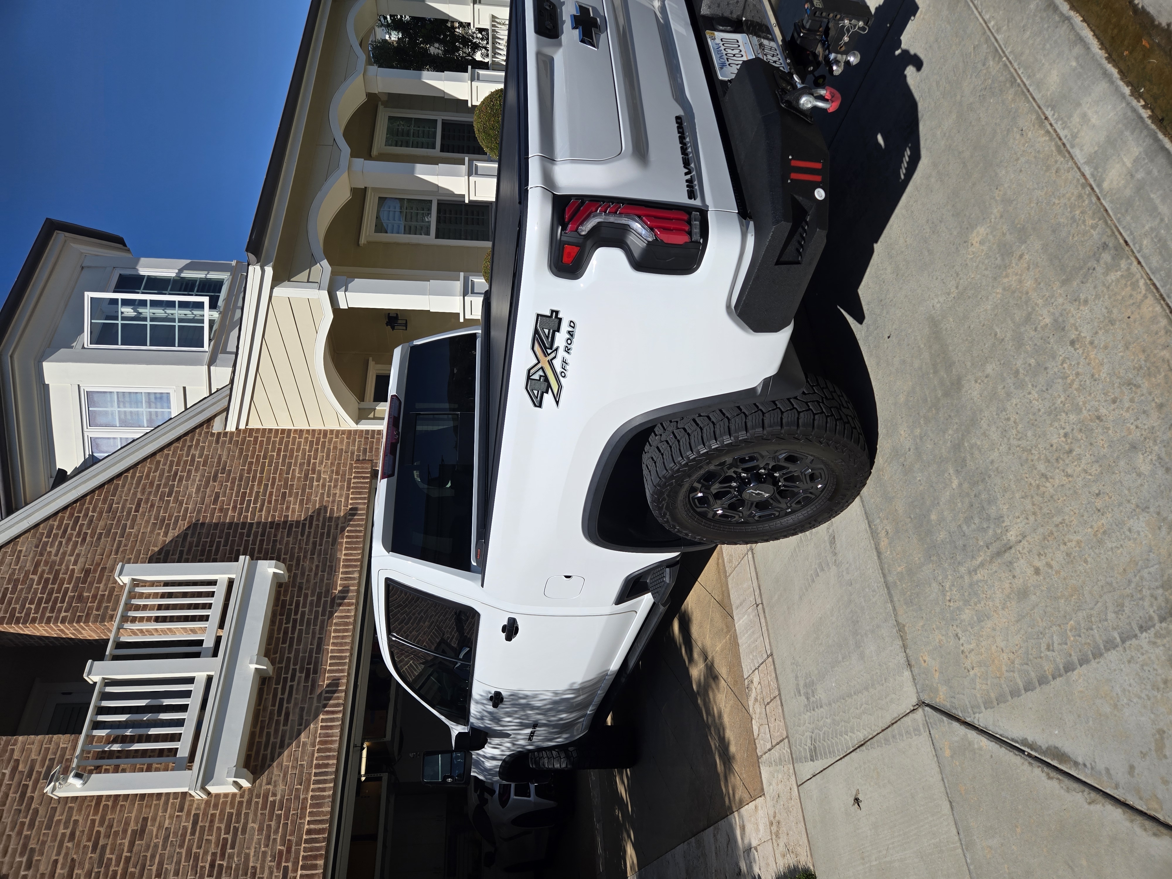 Used 2022 Chevrolet Silverado 2500 LTZ w/ LTZ Plus Package AWD/4WD image 4