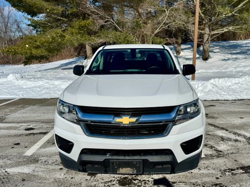 Used 2016 Chevrolet Colorado W/T w/ WT Convenience Package image 2