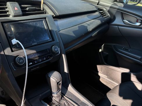 Used 2017 Honda Civic LX image 9