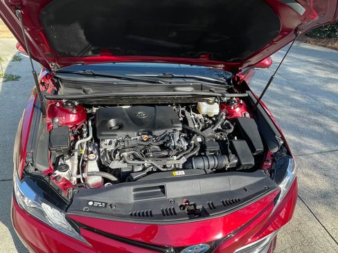 Used 2020 Toyota Camry XLE w/ Driver Assist Package image 5