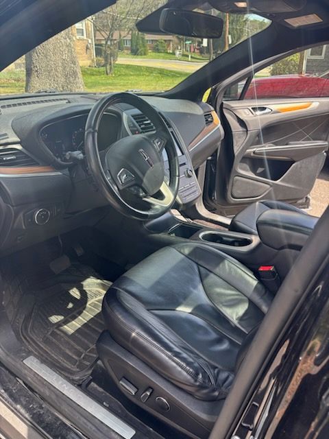 Used 2017 Lincoln MKC Reserve AWD/4WD image 6